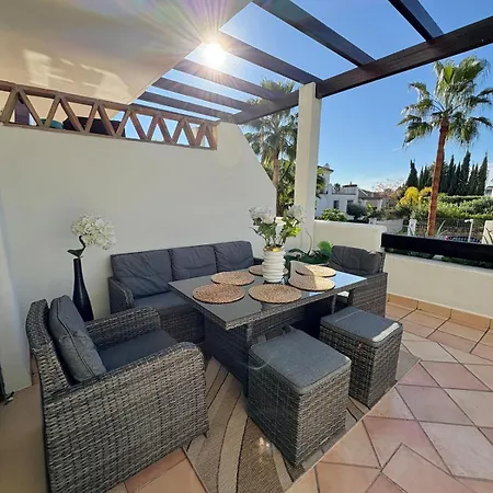 Casa Sunsetgolf, 2-bdrm, Pool, Garden, Parking Apartment *