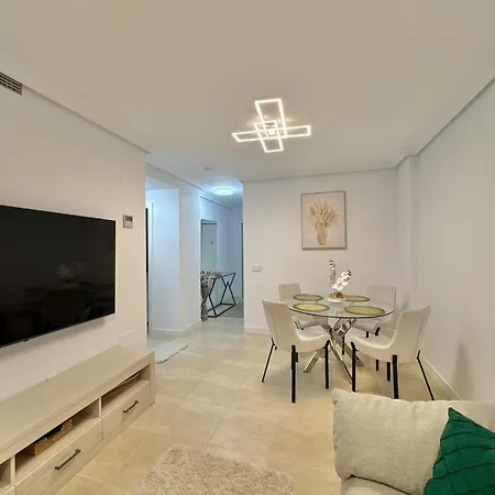 Casa Sunsetgolf, 2-bdrm, Pool, Garden, Parking Apartment *