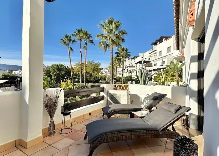 Casa Sunsetgolf, 2-bdrm, Pool, Garden, Parking Apartament *